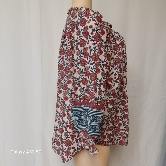 C&C California Red Ruffled Blouse with 3/4 Sleeves Size L - Picture 5 of 12